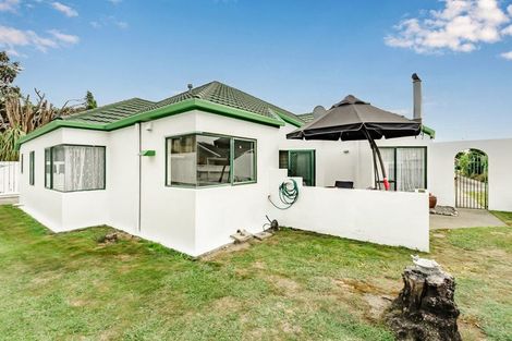 Photo of property in 54 Cedar Drive, Paraparaumu Beach, Paraparaumu, 5032