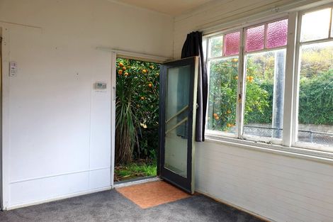 Photo of property in 80 Shakespeare Road, Bluff Hill, Napier, 4110