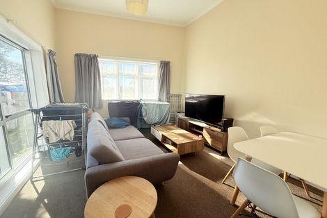 Photo of property in 2 Henry Street, Kilbirnie, Wellington, 6022