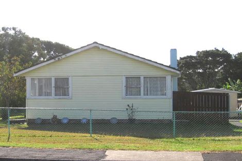 Photo of property in 54 Glen Marine Parade, Glendene, Auckland, 0602