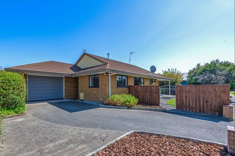 Photo of property in 2 Webb Street, Terrace End, Palmerston North, 4410