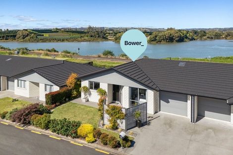 Photo of property in Waterview Estate, 26/4 Greystone Place, Omokoroa, 3114