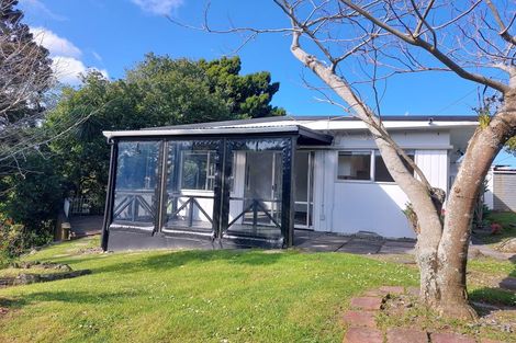 Photo of property in 2/28 Verbena Road, Birkdale, Auckland, 0626