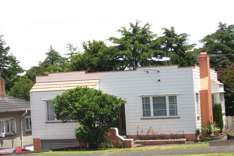 Photo of property in 15 Fowlds Avenue, Sandringham, Auckland, 1025