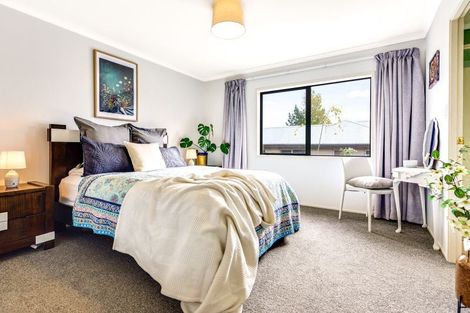 Photo of property in 24 Palm Grove Drive, Western Heights, Hamilton, 3200