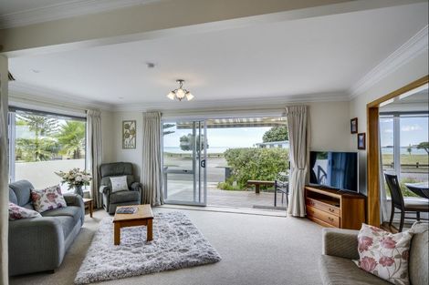 Photo of property in 18 The Esplanade, Westshore, Napier, 4110