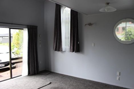 Photo of property in 14 Dunolly Place, Pukekohe, 2120