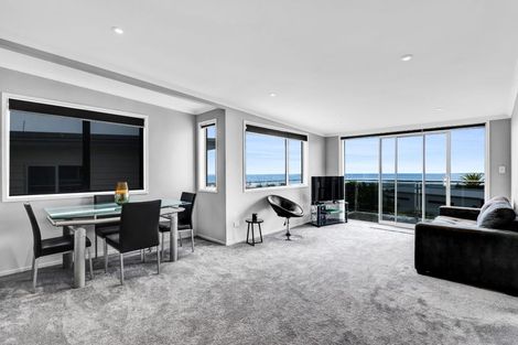 Photo of property in 5b Catherine Crescent, Moturoa, New Plymouth, 4310