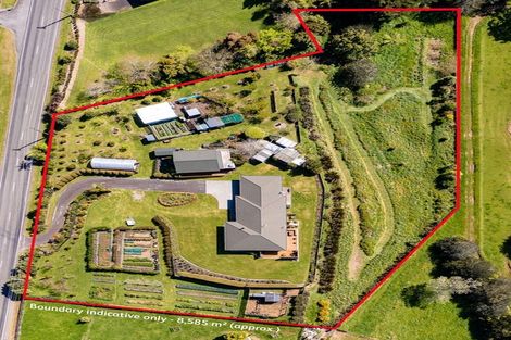 Photo of property in 347 Henwood Road, Hillsborough, New Plymouth, 4372