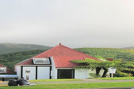 Photo of property in 2/99 Major Drive, Kelson, Lower Hutt, 5010