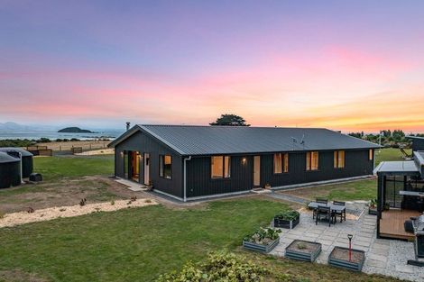 Photo of property in 10 Otuarae Drive, Taieri Beach, Brighton, 9091