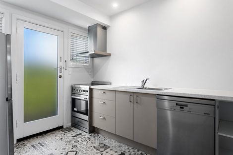 Photo of property in 3/135 Aikmans Road, Merivale, Christchurch, 8014