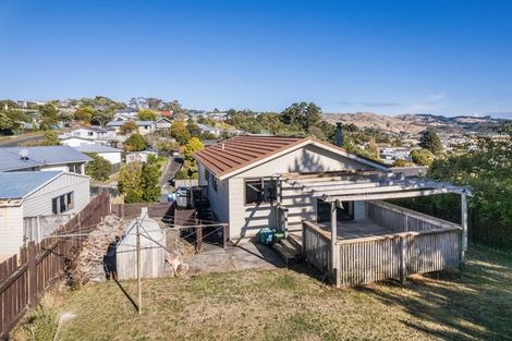 Photo of property in 4 Gaff Place, Whitby, Porirua, 5024