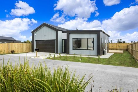 Photo of property in 75 Clarks Beach Road, Clarks Beach, 2122