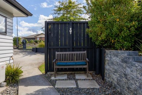 Photo of property in 60 Matua Road, Huapai, Kumeu, 0810