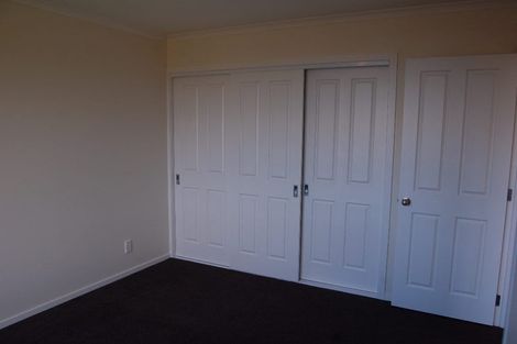 Photo of property in 27 Aniseed Grove, Timberlea, Upper Hutt, 5018