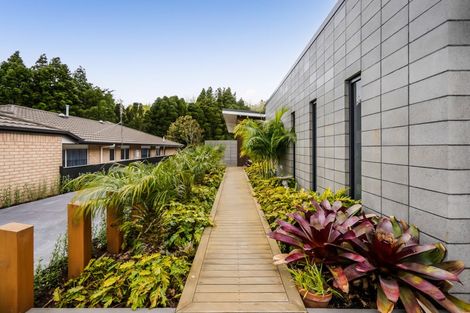 Photo of property in 57 Brooklands Road, Brooklands, New Plymouth, 4310