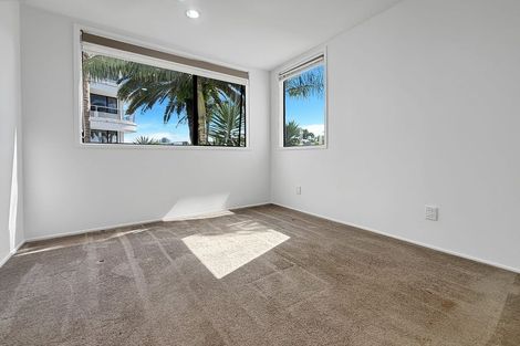 Photo of property in 2h/175 Hurstmere Road, Takapuna, Auckland, 0622