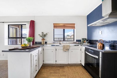 Photo of property in 15a Alma Crescent, Papakura, 2110