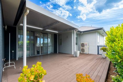 Photo of property in 152 Ninth View Avenue, Beachlands, Auckland, 2018