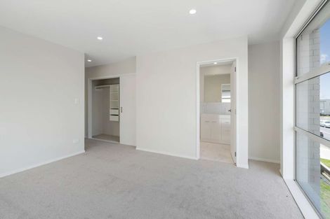 Photo of property in 20a Hollowout Street, Takanini, 2112