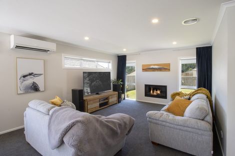 Photo of property in 20 Schooner Drive, Whitby, Porirua, 5024