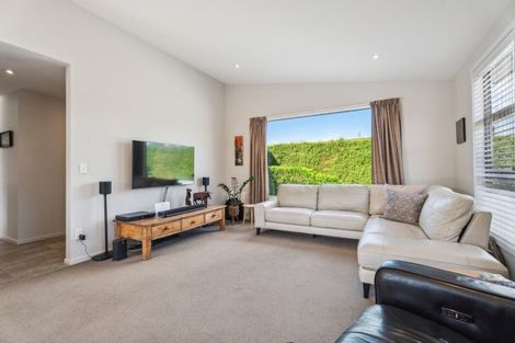 Photo of property in 12 Paradise Place, Lake Hawea, Wanaka, 9382