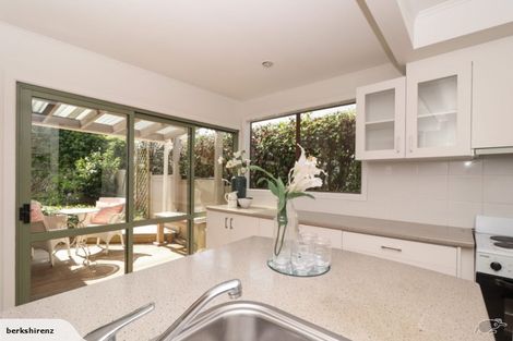 Photo of property in 3/203 Riddell Road, Glendowie, Auckland, 1071