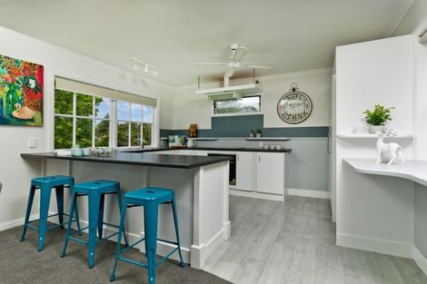 Photo of property in 263a Henderson Valley Road, Henderson, Auckland, 0612