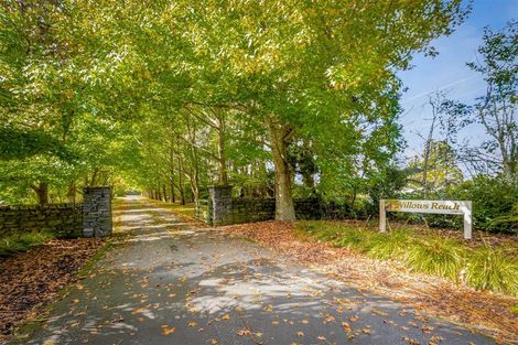 Photo of property in 252 Boord Crescent, Kumeu, 0891