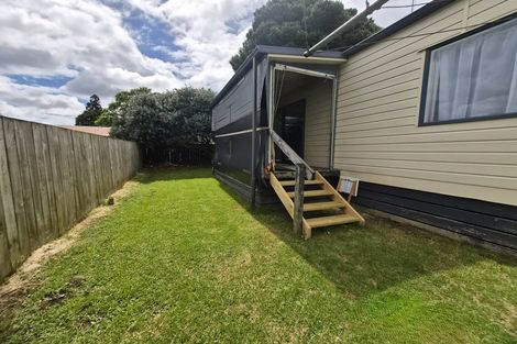 Photo of property in 344 Roscommon Road, Clendon Park, Auckland, 2103