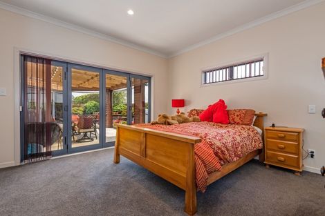 Photo of property in 8 Crabapple Close, Milson, Palmerston North, 4414