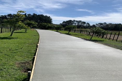 Photo of property in 53 Nixon Road, Taupaki, Henderson, 0782