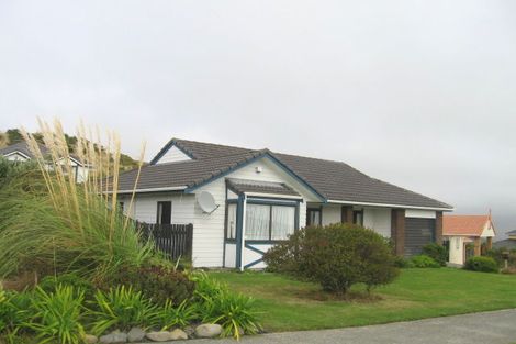 Photo of property in 3 Coventry Close, Ascot Park, Porirua, 5024