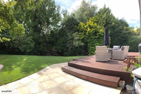 Photo of property in 6 Canberra Place, Redwood, Christchurch, 8051