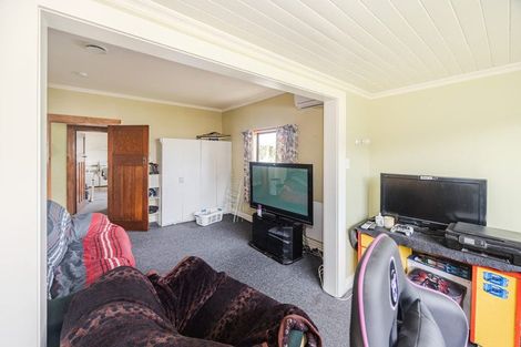 Photo of property in 15 Kelvin Street, South Hill, Oamaru, 9400