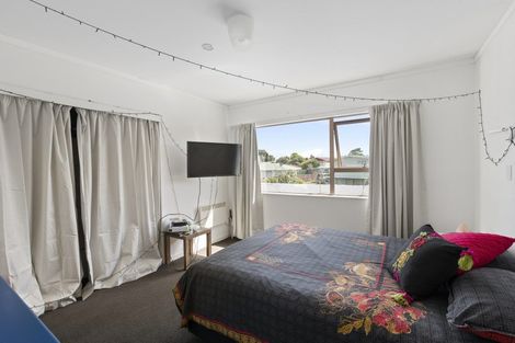 Photo of property in 9 O'rourke Place, Otaki Beach, Otaki, 5512