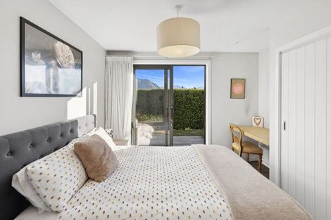Photo of property in 35 Kirimoko Crescent, Wanaka, 9305