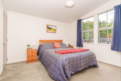 Photo of property in 12 Fletcher Way, Arrowtown, 9302