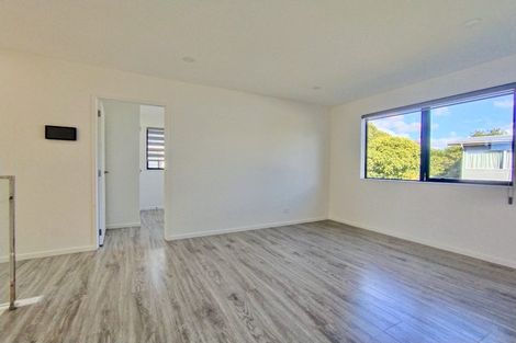 Photo of property in 11b Portadown Avenue, Pakuranga Heights, Auckland, 2010
