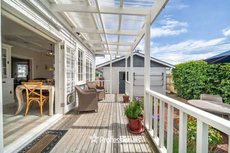 Photo of property in 2 Ropata Crescent, Boulcott, Lower Hutt, 5010