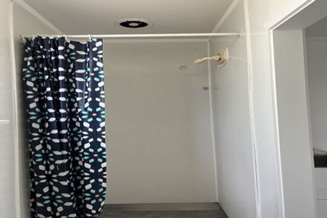 Photo of property in 5 Massine Place, Randwick Park, Auckland, 2105