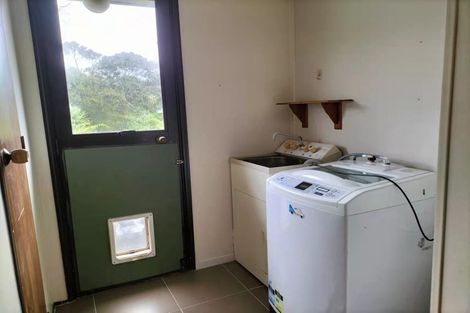 Photo of property in 26 Devonshire Road, Unsworth Heights, Auckland, 0632