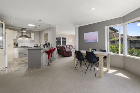 Photo of property in 56 Oriental Parade, Papamoa Beach, Papamoa, 3118