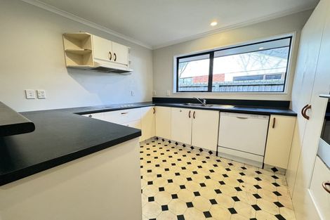 Photo of property in 48a Hollyford Avenue, Bryndwr, Christchurch, 8053