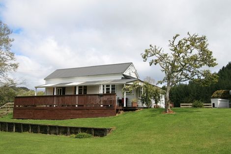 Photo of property in 27 Tupoki Road, Uruti, Urenui, 4378