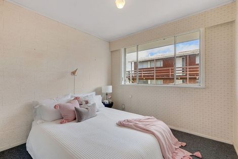 Photo of property in 3/12 Jillett Street, Titahi Bay, Porirua, 5022