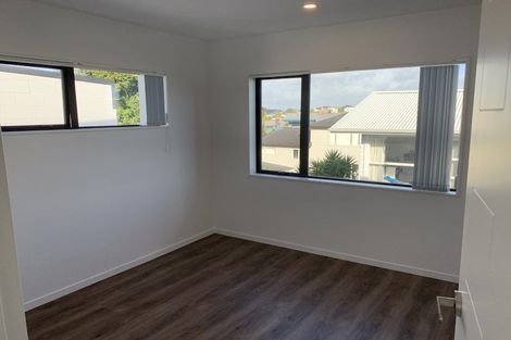 Photo of property in 40b Spencer Road, Pinehill, Auckland, 0632
