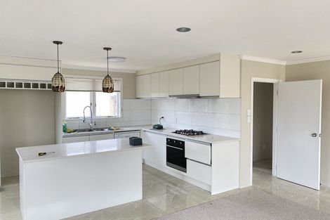 Photo of property in 9 Matama Road, Glen Eden, Auckland, 0602