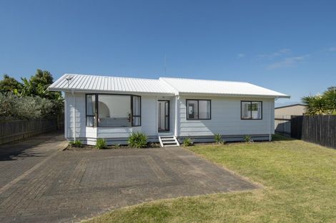 Photo of property in 228 Gravatt Road, Papamoa Beach, Papamoa, 3118